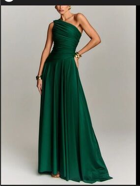 Live my choice one shoulder green dress